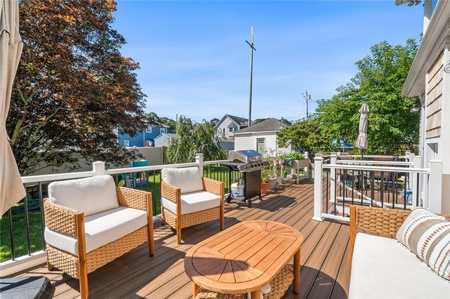 84 Alden Avenue, Warwick, RI 02889
