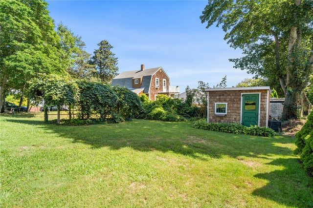 84 Alden Avenue, Warwick, RI 02889