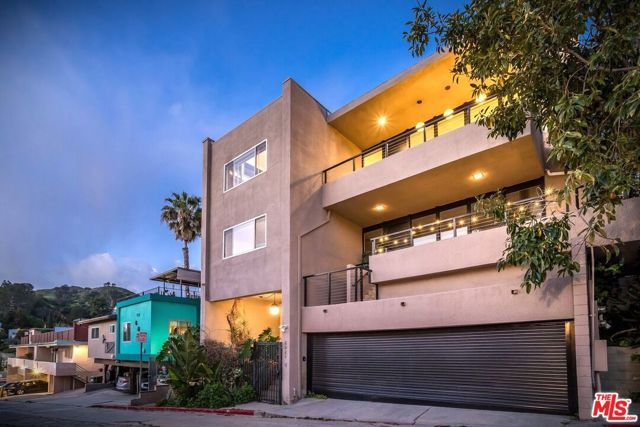 6826 Iris Circle, Los Angeles, CA 90068
