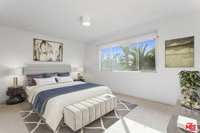 6826 Iris Circle, Los Angeles, CA 90068