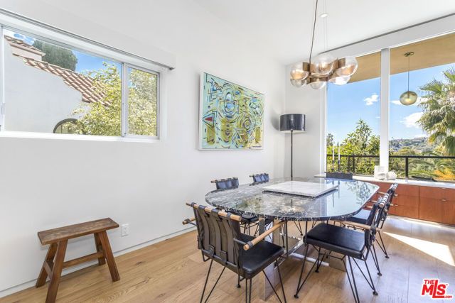 6826 Iris Circle, Los Angeles, CA 90068
