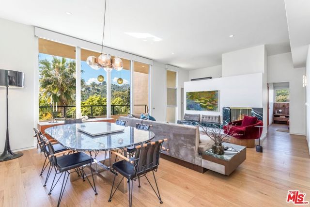 6826 Iris Circle, Los Angeles, CA 90068