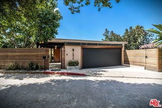 6826 Iris Circle, Los Angeles, CA 90068