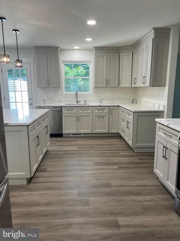 8035 GEORGIA CT, Severn, MD 21144