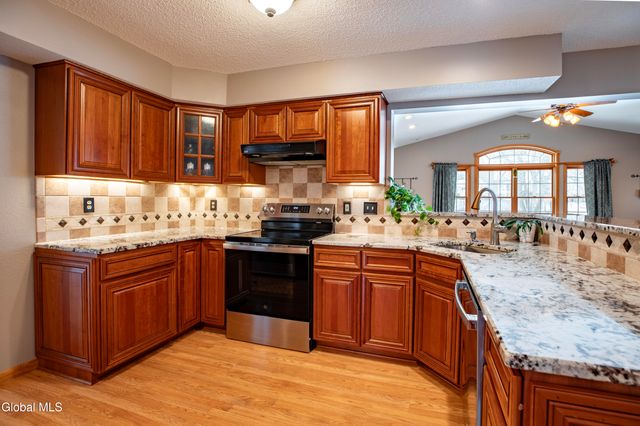 42 Capitol Place, East Greenbush, NY 12144