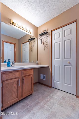 42 Capitol Place, East Greenbush, NY 12144