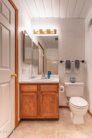 42 Capitol Place, East Greenbush, NY 12144