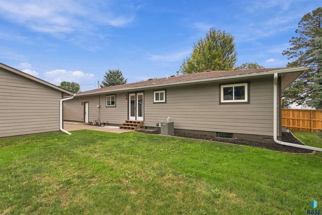 3301 S Terry Ave Avenue, Sioux Falls, SD 57106