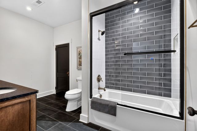 1139 McAlpine Ave, Nashville, TN 37216