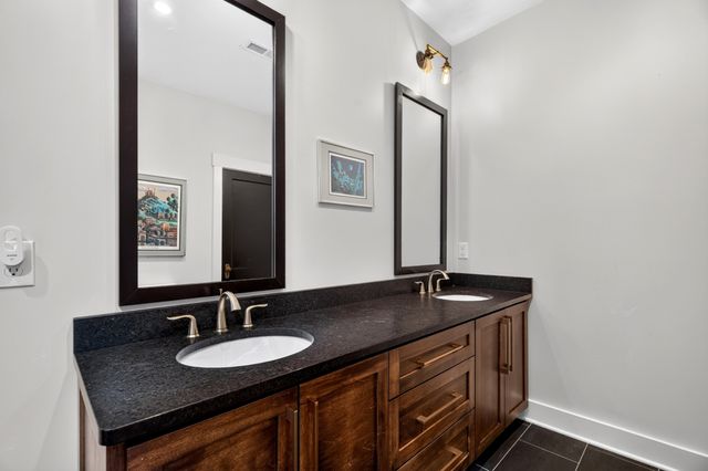 1139 McAlpine Ave, Nashville, TN 37216