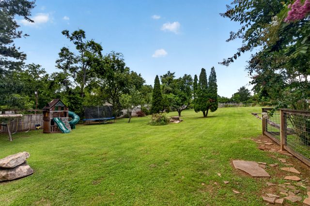 1139 McAlpine Ave, Nashville, TN 37216