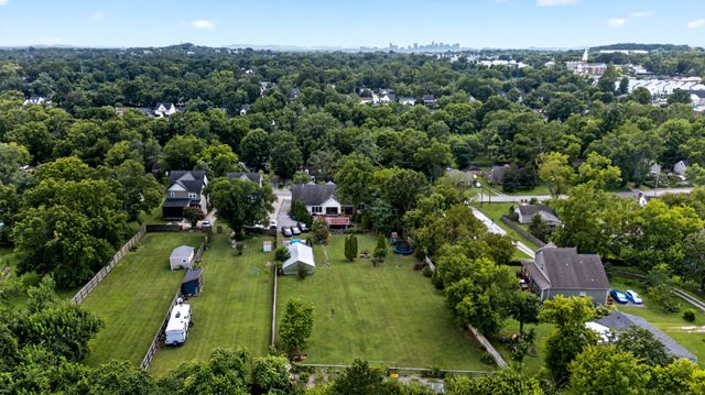 1139 McAlpine Ave, Nashville, TN 37216