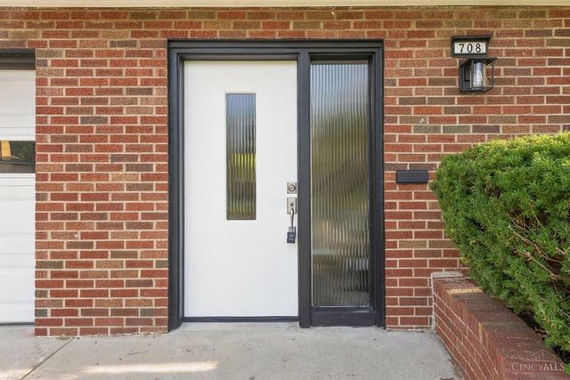 708 Danvers Drive, Forest Park, OH 45240