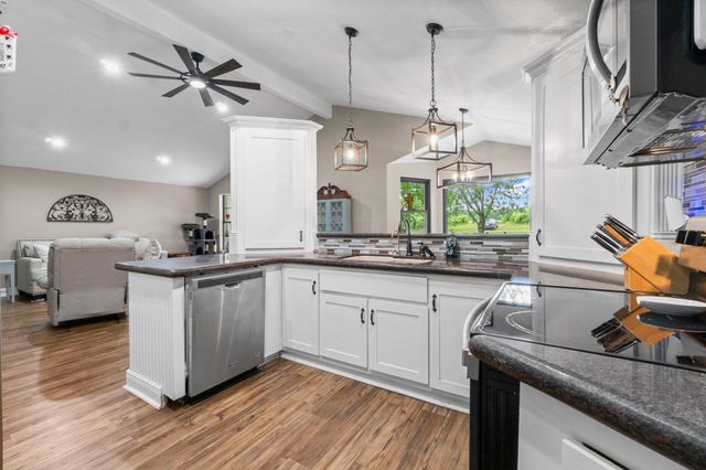 347 Myrow Road, Livingston, TX 77351