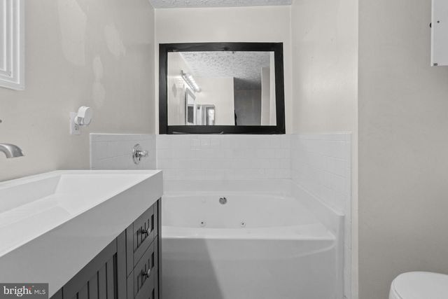 10-A IRONSTONE CT, Annapolis, MD 21403