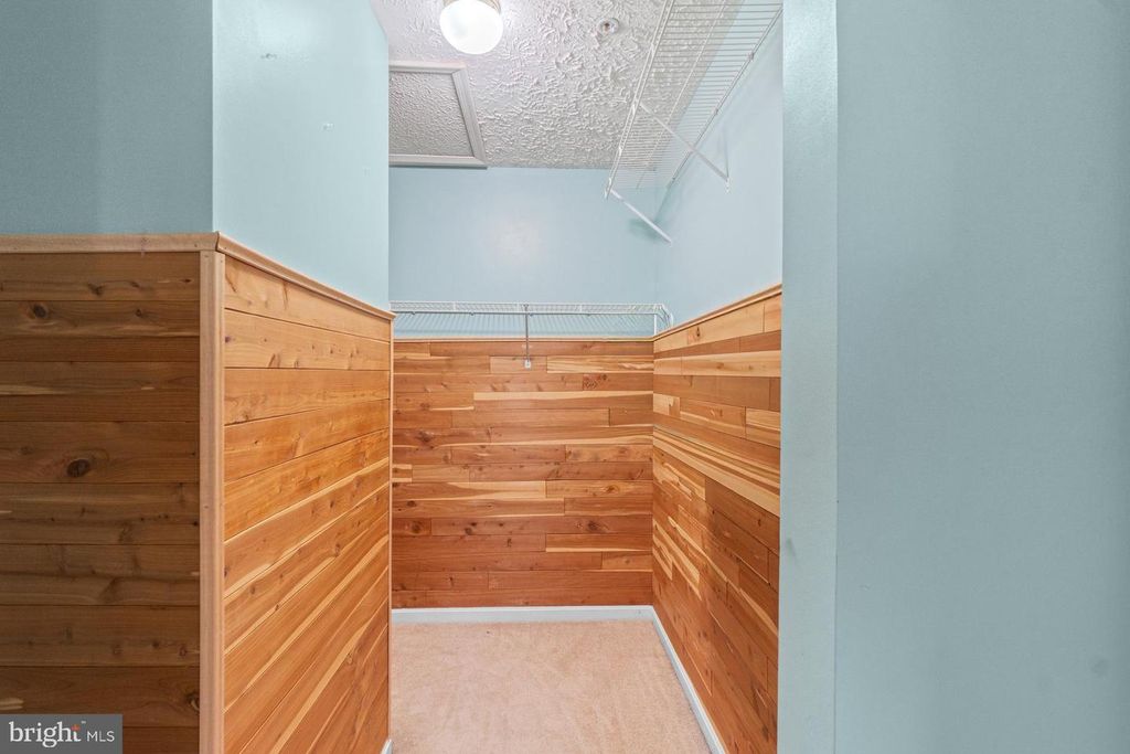 Image 17 of property listing at 10-A IRONSTONE CT, Annapolis, MD 21403