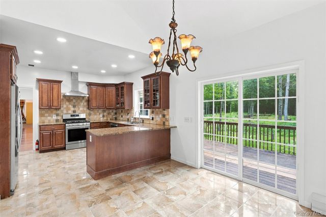39 Jacob Rumph Court, Montgomery, NY 12549