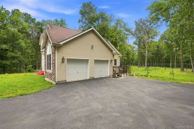 39 Jacob Rumph Court, Montgomery, NY 12549