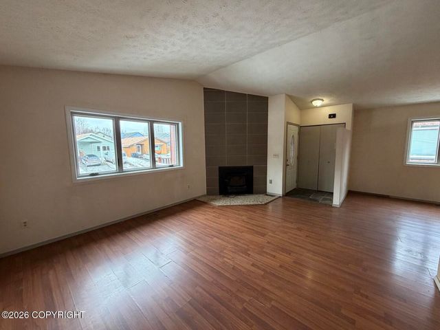 561 Izembek Circle, Anchorage, AK 99508