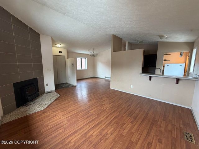 561 Izembek Circle, Anchorage, AK 99508