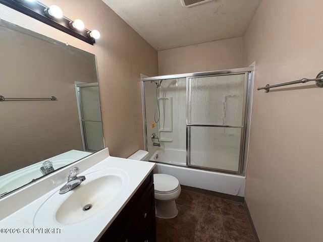 561 Izembek Circle, Anchorage, AK 99508
