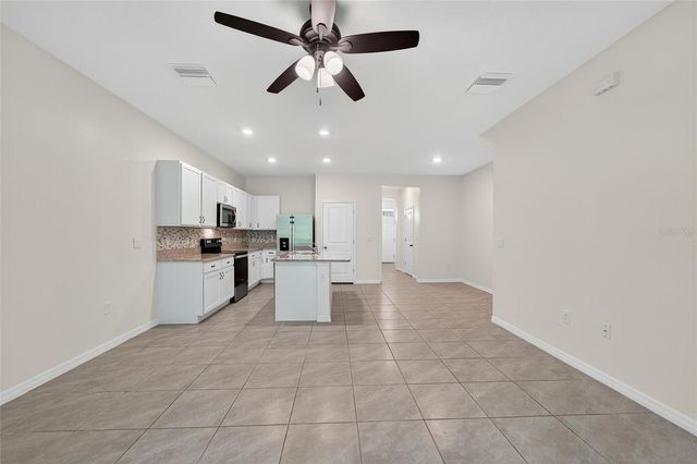 5068 CAPTAIN DAVIS DRIVE, Wimauma, FL 33598