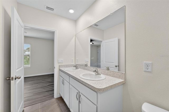 5068 CAPTAIN DAVIS DRIVE, Wimauma, FL 33598