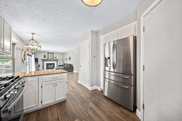 9021 Ellersly Drive, Lewis Center, OH 43035