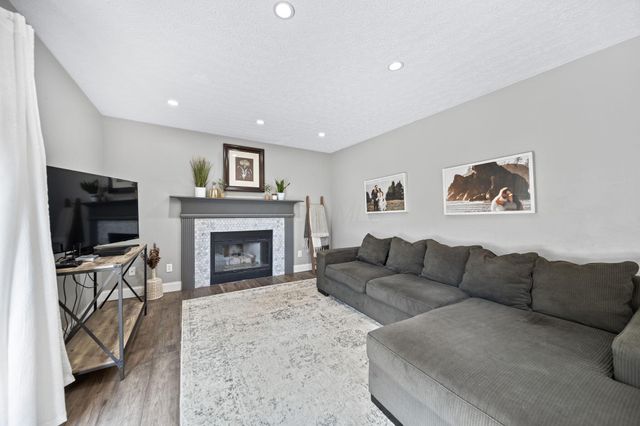 9021 Ellersly Drive, Lewis Center, OH 43035