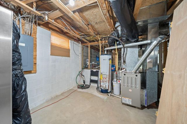 9021 Ellersly Drive, Lewis Center, OH 43035