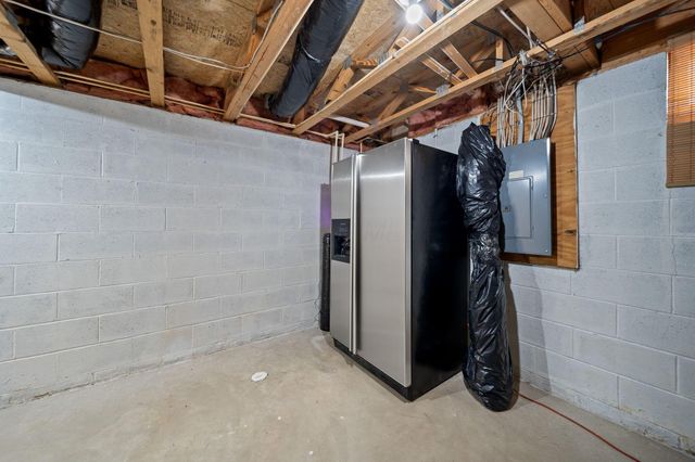 9021 Ellersly Drive, Lewis Center, OH 43035