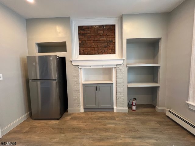 17 8Th Ave, Newark City, NJ 07104