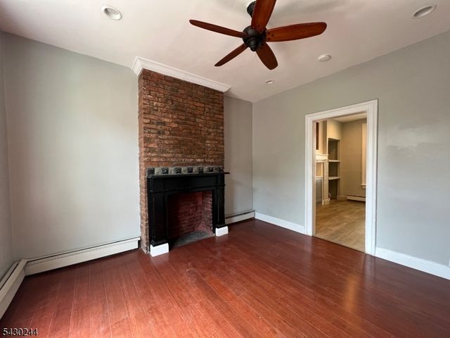 17 8Th Ave, Newark City, NJ 07104