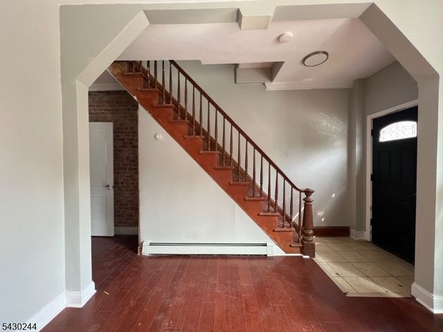 17 8Th Ave, Newark City, NJ 07104