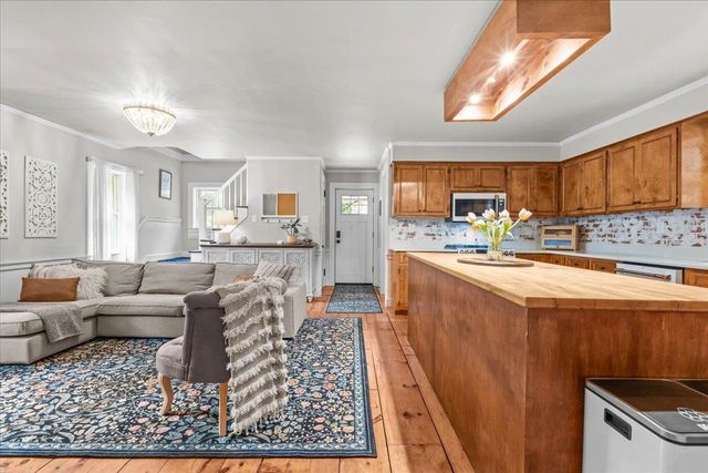 182 Steeple View Drive, Georgia, VT 05468