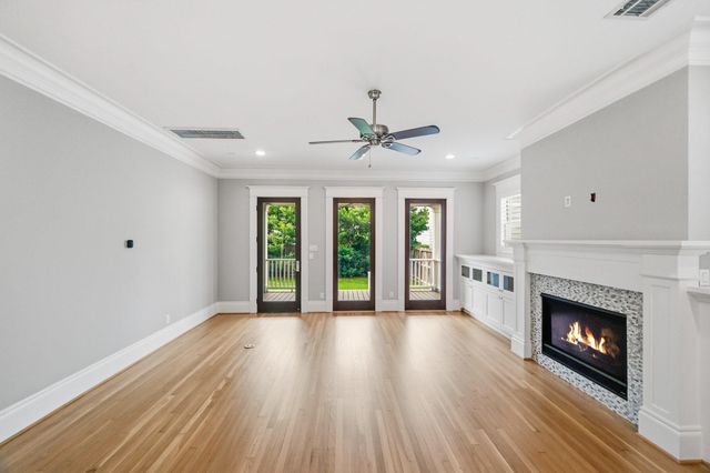 723 E 7th Street, Houston, TX 77007