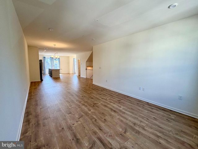 45948 SWALLOW TER, Sterling, VA 20165