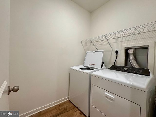 45948 SWALLOW TER, Sterling, VA 20165