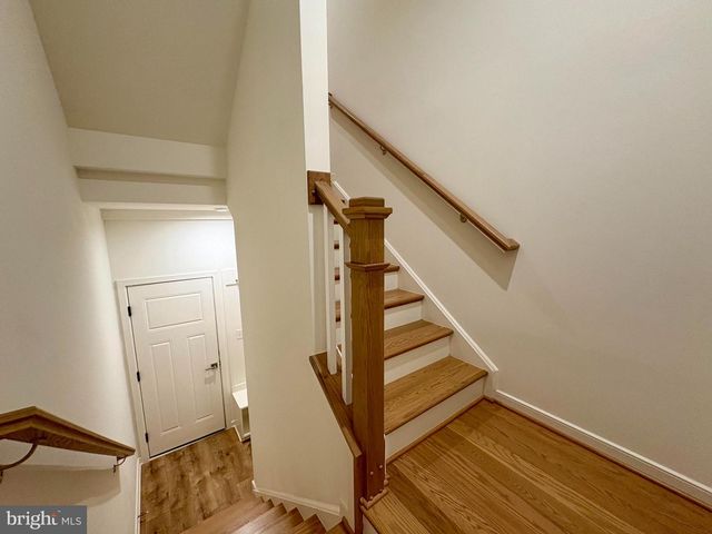 45948 SWALLOW TER, Sterling, VA 20165