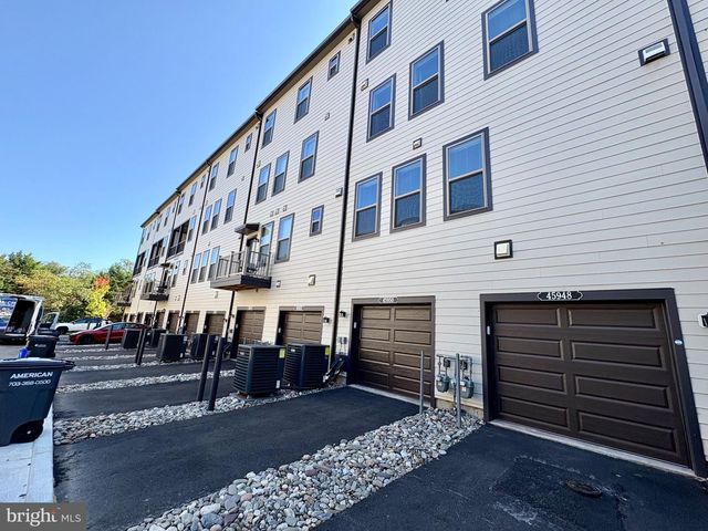 45948 SWALLOW TER, Sterling, VA 20165