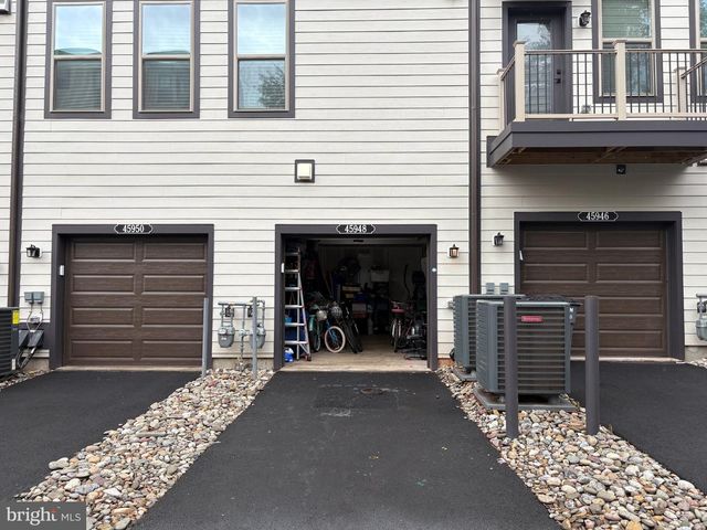 45948 SWALLOW TER, Sterling, VA 20165