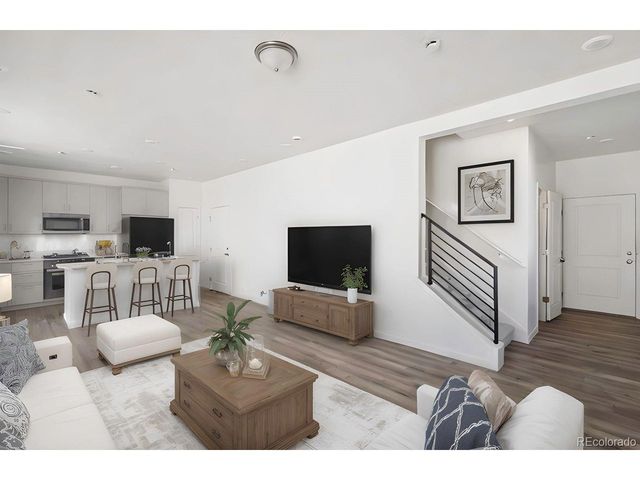 10001 Revere Ct, Commerce City, CO 80022