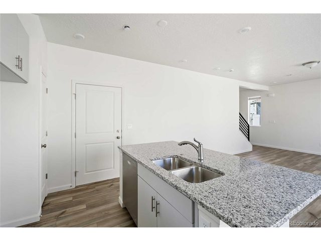 10001 Revere Ct, Commerce City, CO 80022