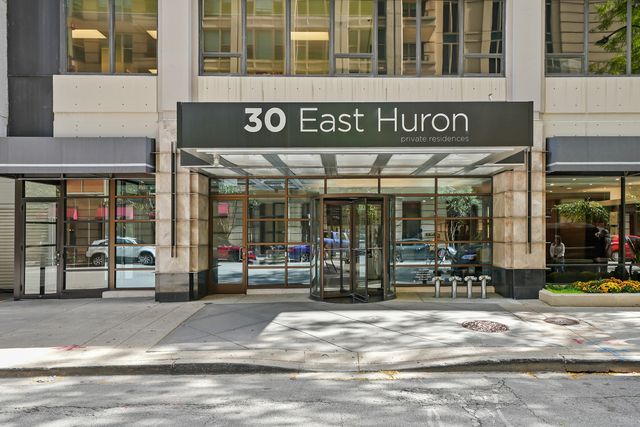 30 E Huron Street 3506, Chicago, IL 60611