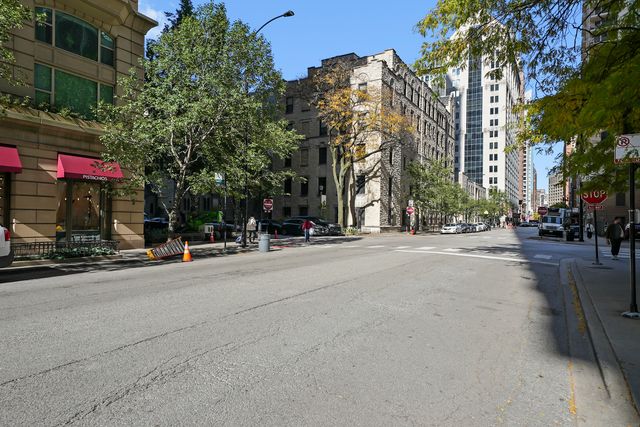 30 E Huron Street 3506, Chicago, IL 60611