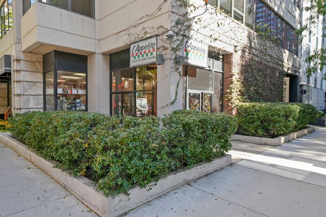 30 E Huron Street 3506, Chicago, IL 60611