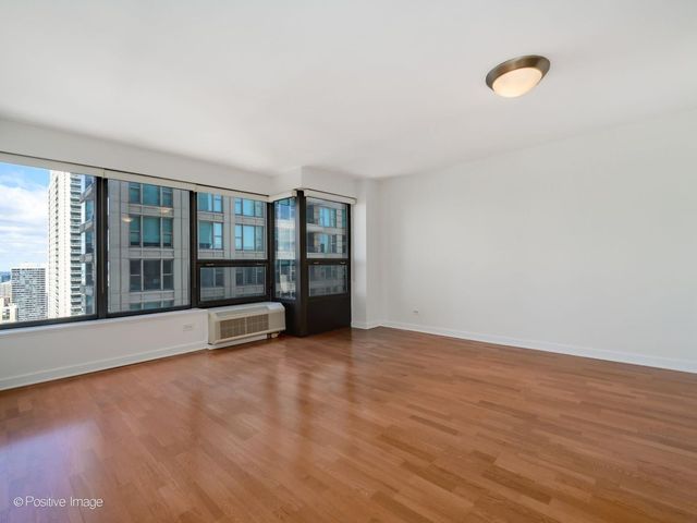 30 E Huron Street 3506, Chicago, IL 60611