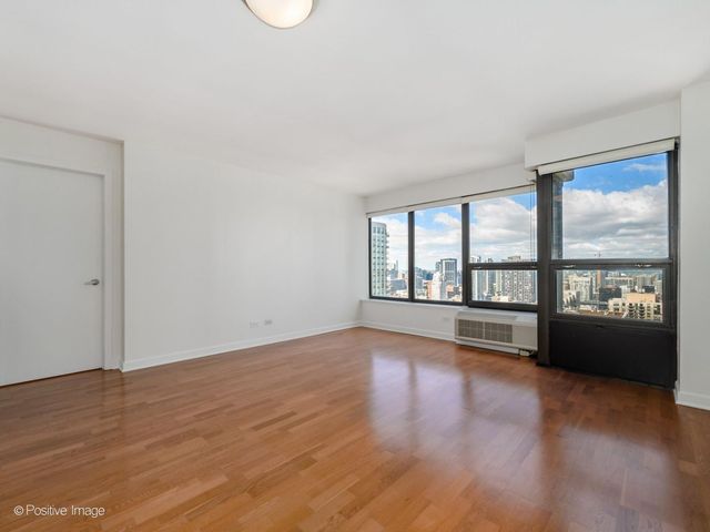 30 E Huron Street 3506, Chicago, IL 60611