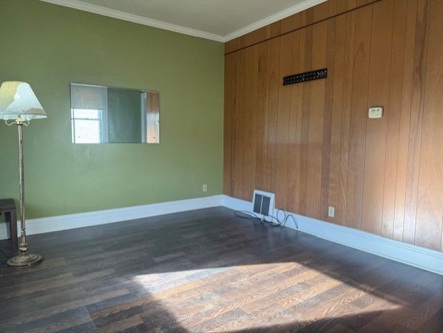 211 S Allen Ave, Donora, PA 15033