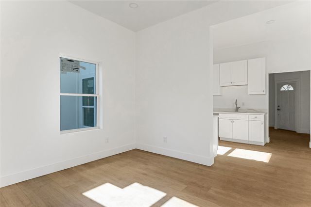 1641 E Tucker Street, Fort Worth, TX 76104